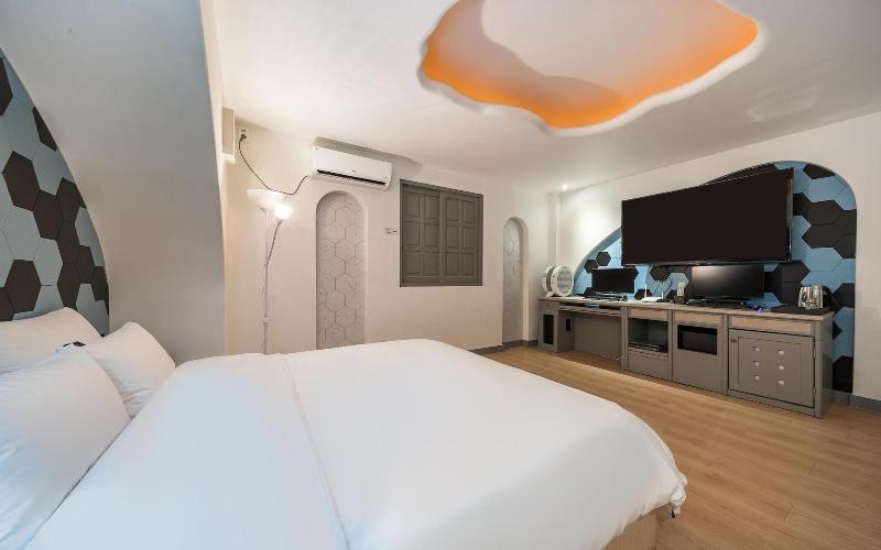 Hwaseong Wolmun Lavender Onchen Hotel image