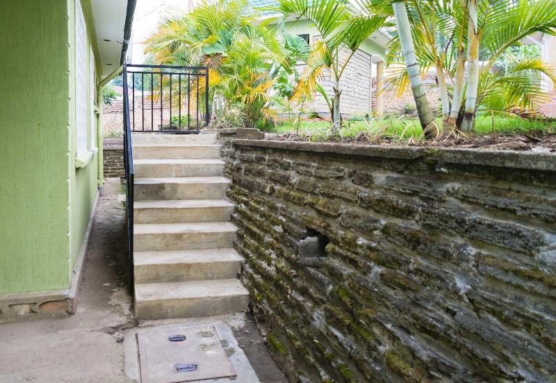 Tooro Fairway Hotel image