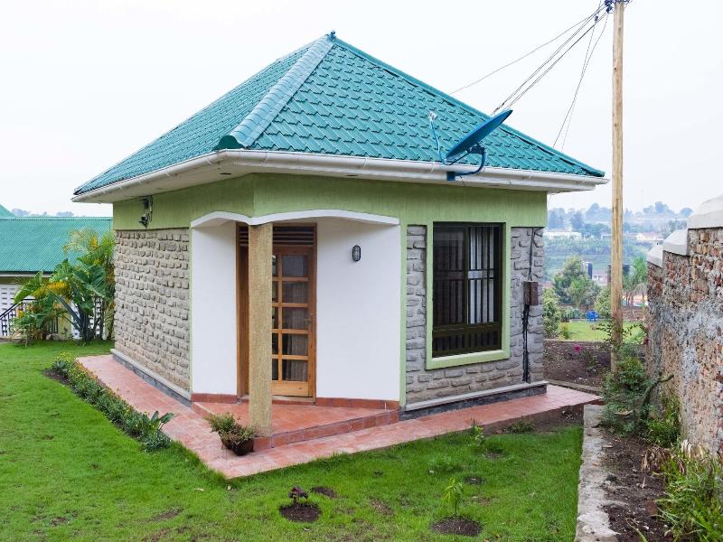 Tooro Fairway Hotel image