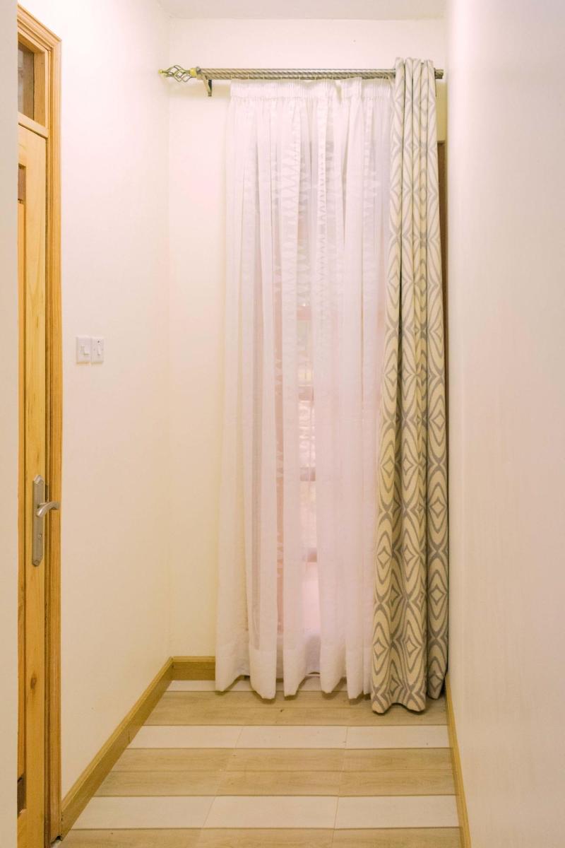 Tooro Fairway Hotel image