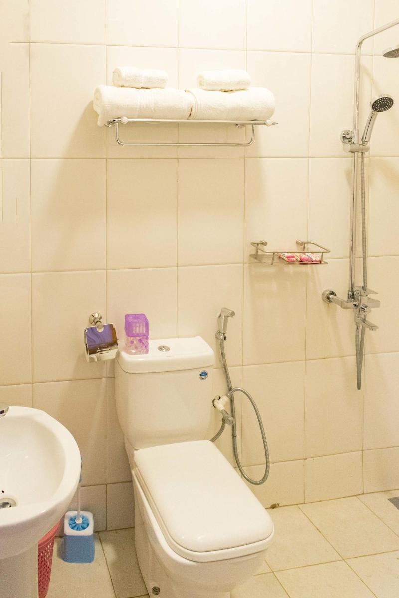 Tooro Fairway Hotel image
