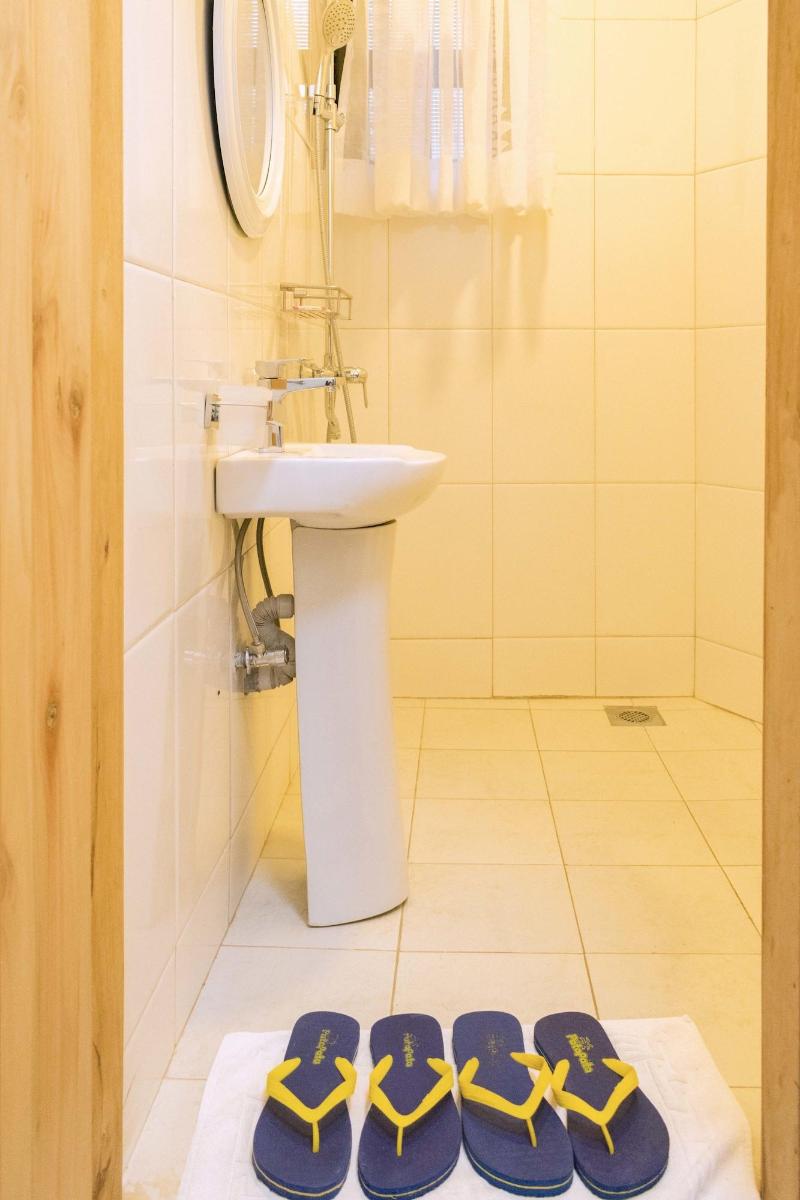 Tooro Fairway Hotel image