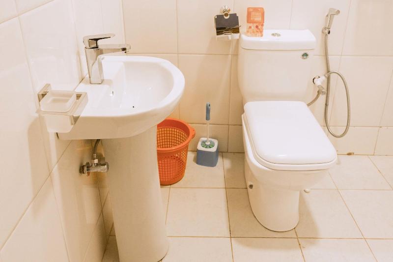 Tooro Fairway Hotel image