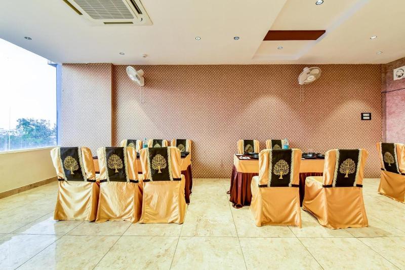 Hotel Frontier Royal