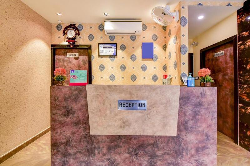 Hotel Frontier Royal