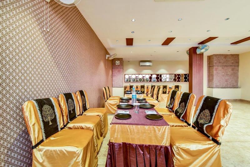 Hotel Frontier Royal