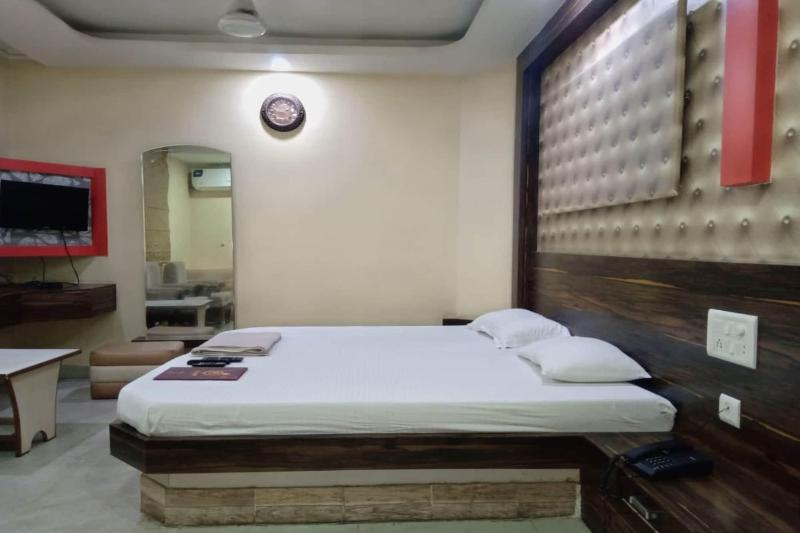 Hotel Harsh Regency image