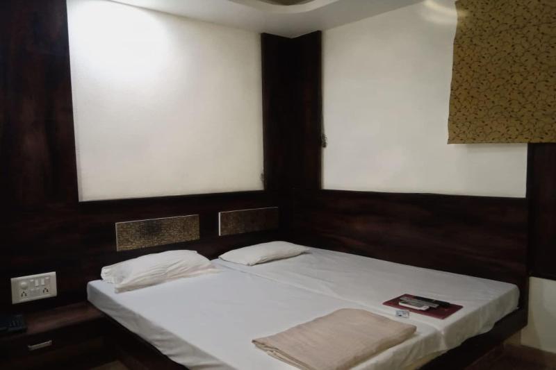 Hotel Harsh Regency image