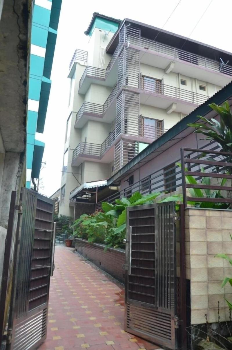 Hotel City Plaza image