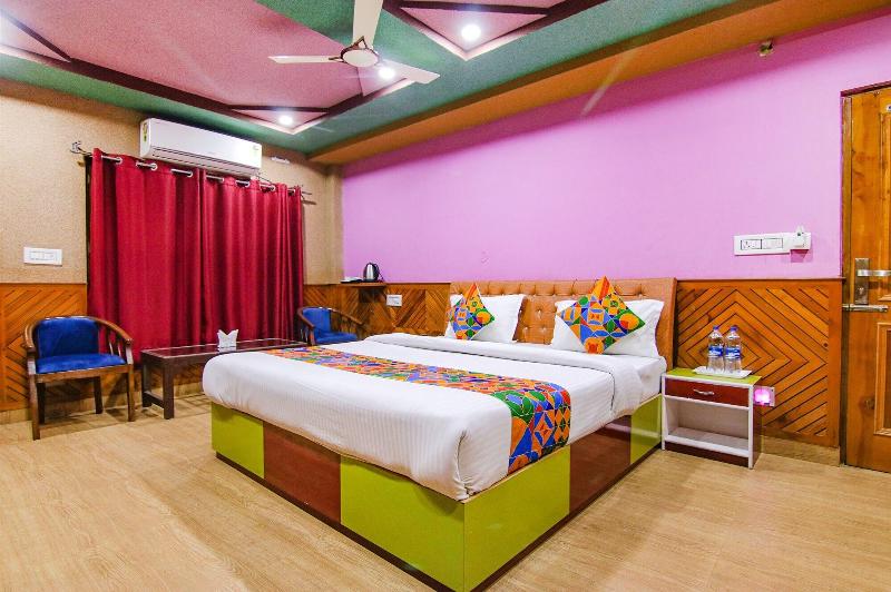 Hotel City Plaza image