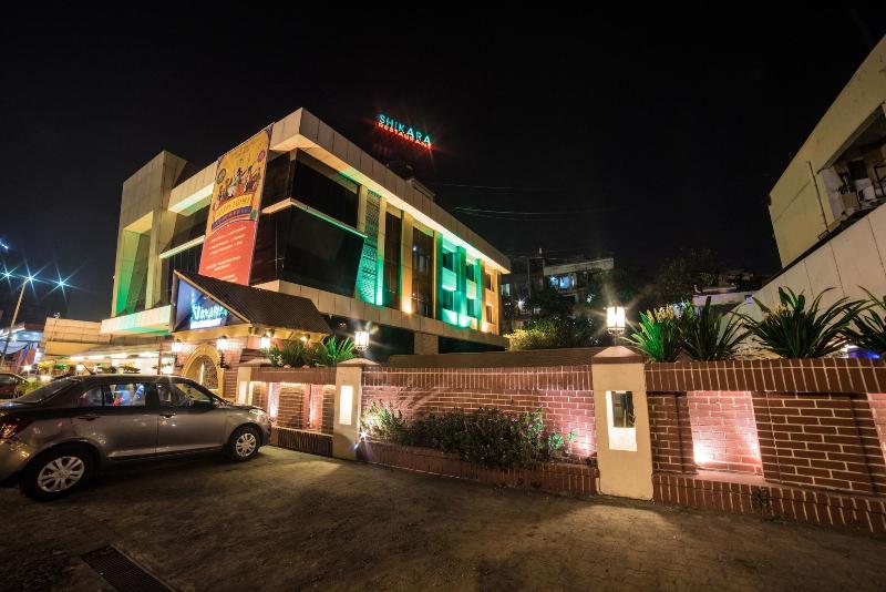 Hotel Highway View image
