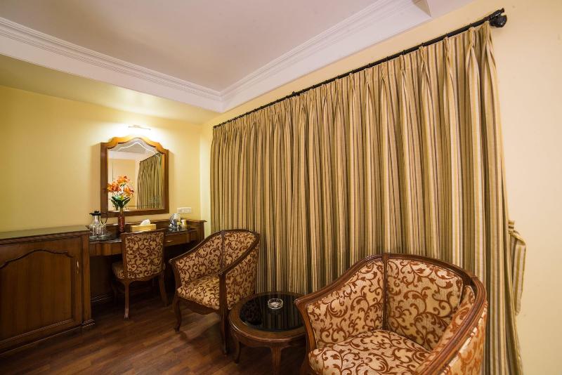 Hotel Highway View image