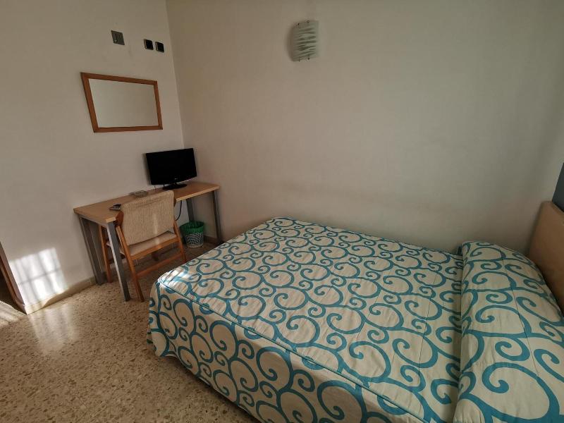 Hostal Talavera image