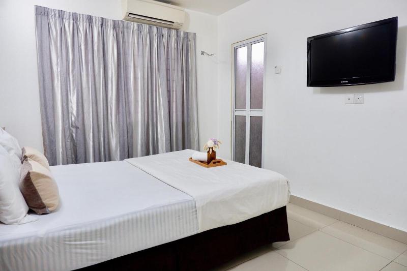 Indah Garden Hotel image