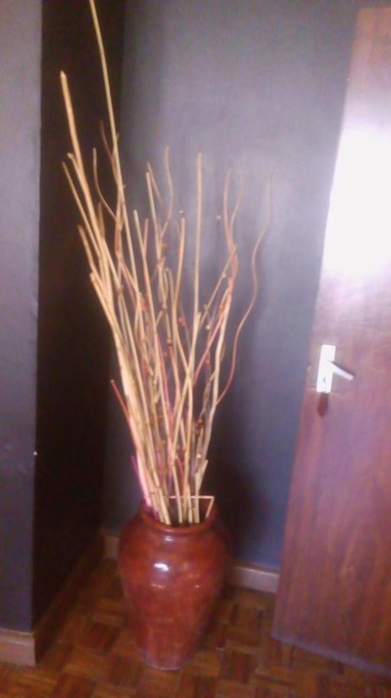 Rose Wood Lounge image