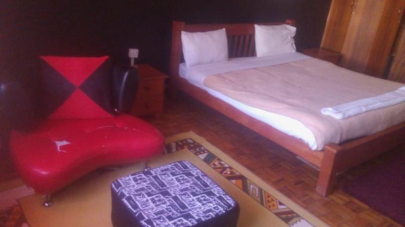 Rose Wood Lounge image