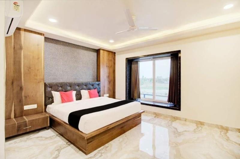 Hotel Krishna Raj image