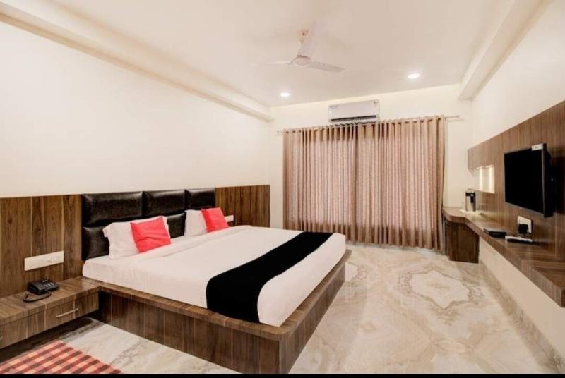 Hotel Krishna Raj image