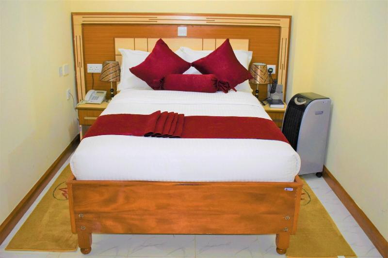 Empolos Hotel Limited 5