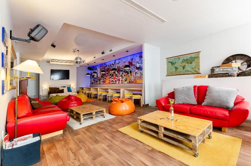 Yes! Lisbon Hostel image