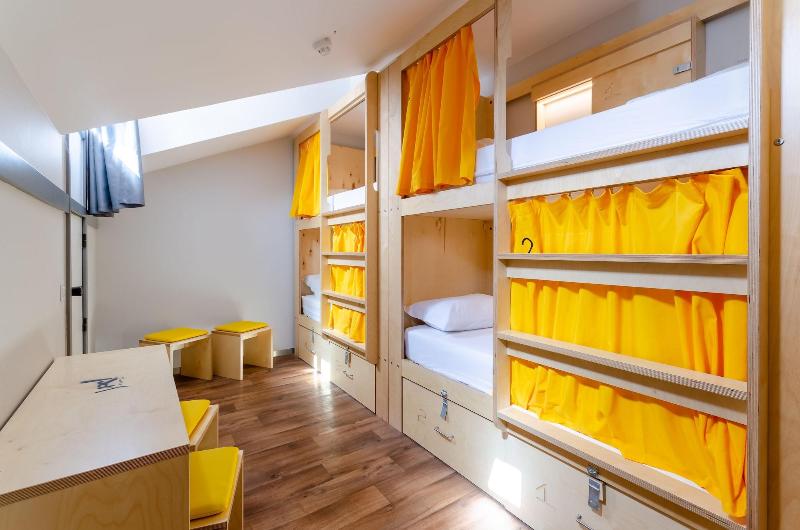 Yes! Lisbon Hostel image