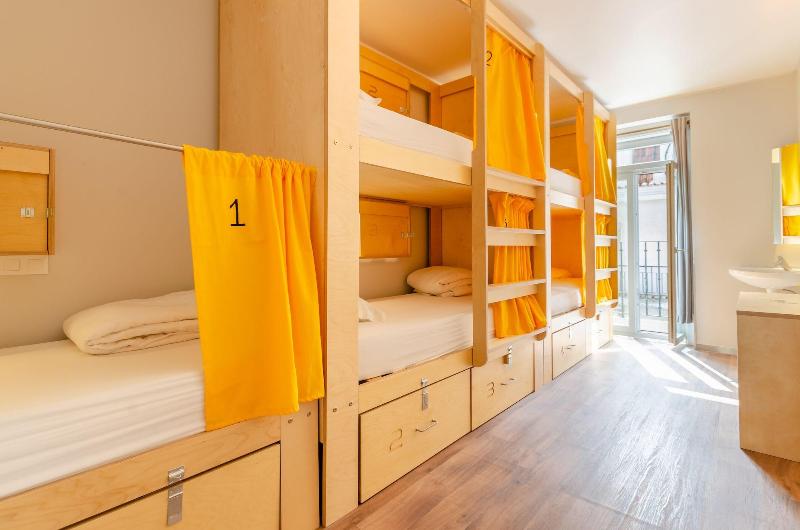 Yes! Lisbon Hostel image