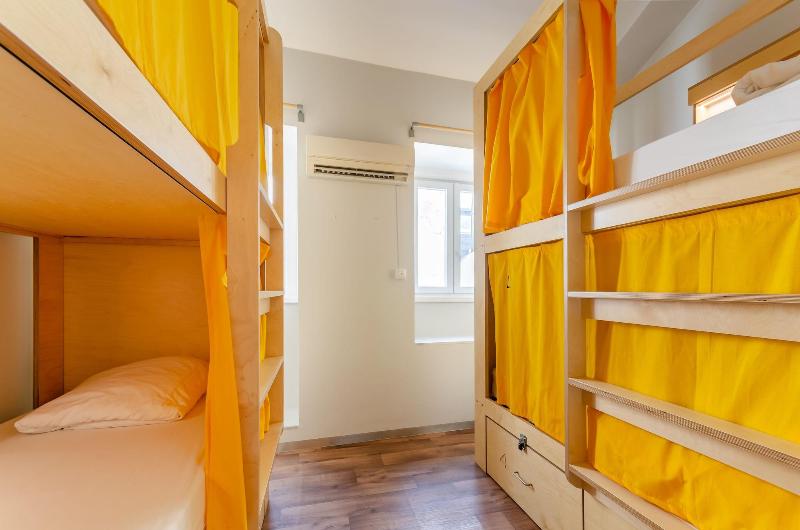 Yes! Lisbon Hostel image