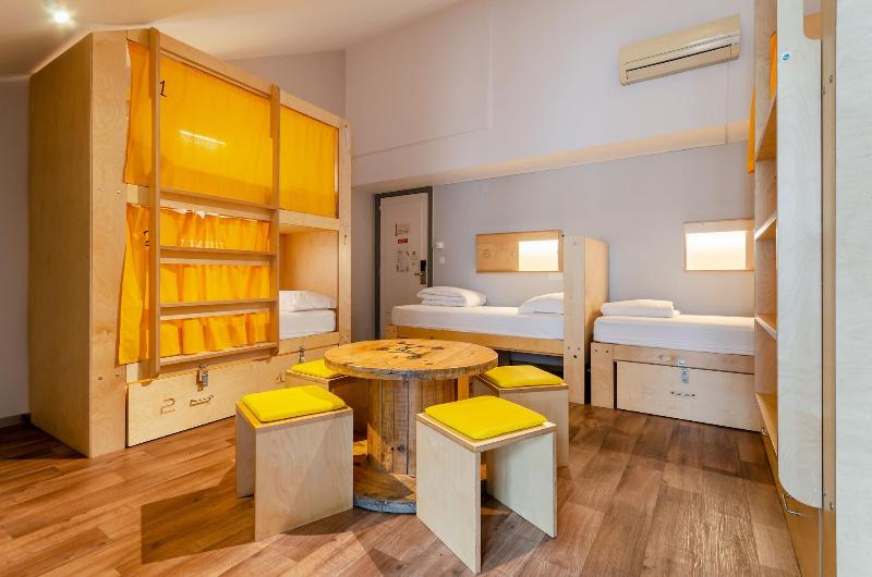 Yes! Lisbon Hostel image
