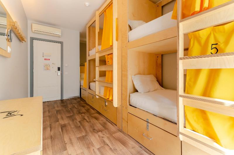 Yes! Lisbon Hostel image