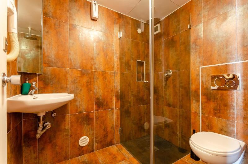 Yes! Lisbon Hostel image