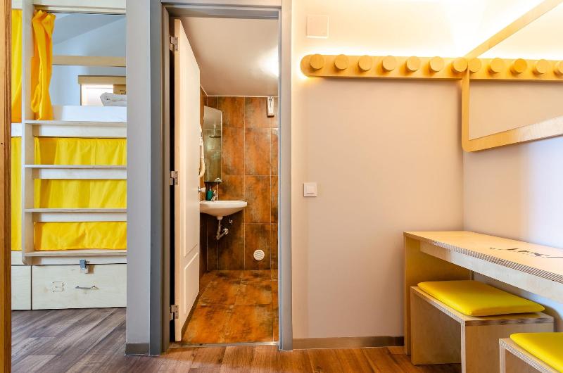 Yes! Lisbon Hostel image