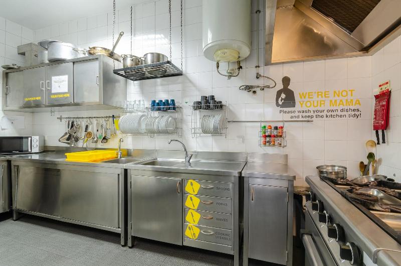 Yes! Lisbon Hostel image