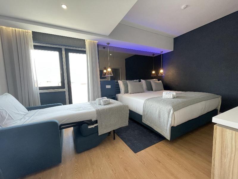 Zurin Charm Hotel image
