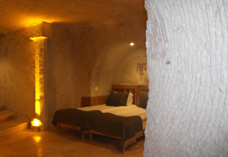 Vigneron Cave Hotel image
