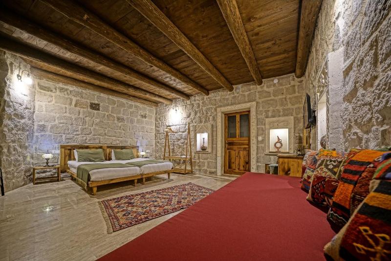 Vigneron Cave Hotel image