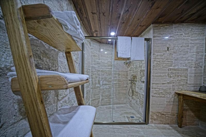 Vigneron Cave Hotel image
