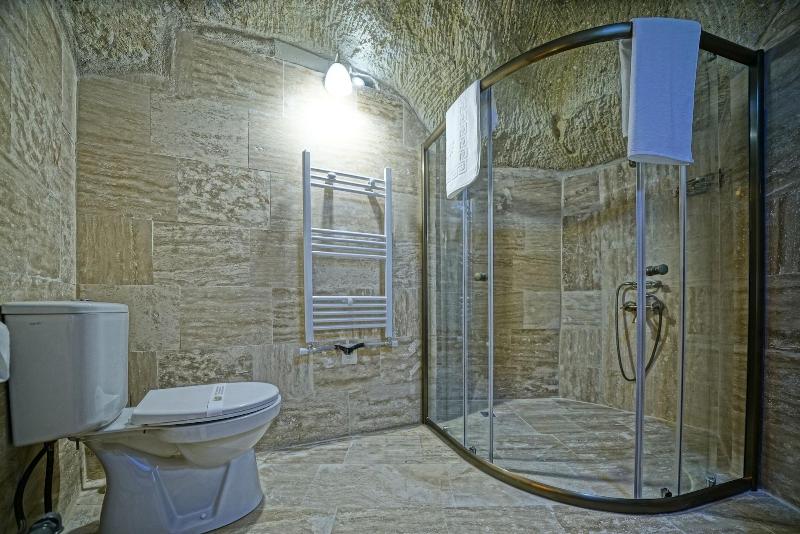 Vigneron Cave Hotel image