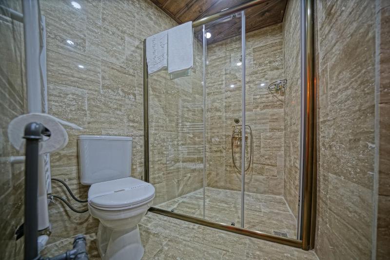 Vigneron Cave Hotel image
