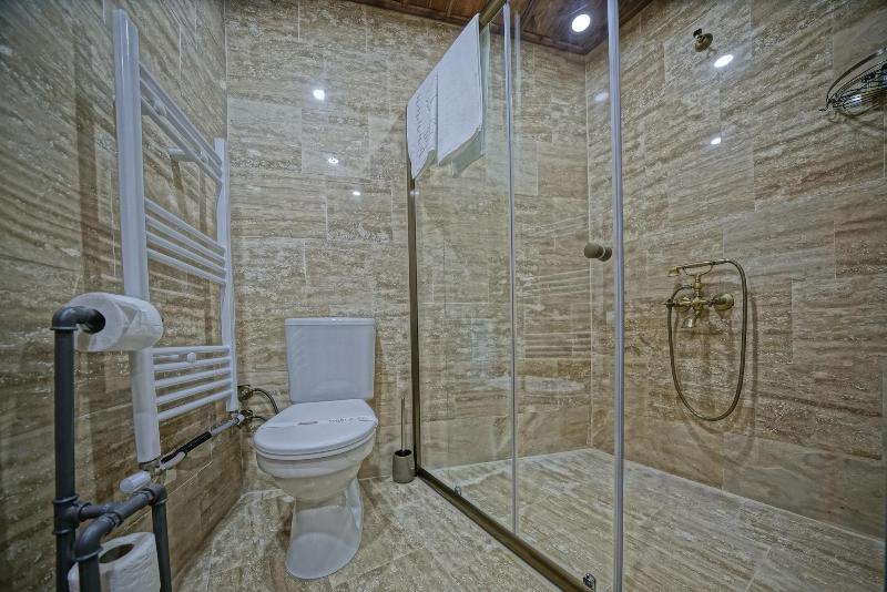 Vigneron Cave Hotel image