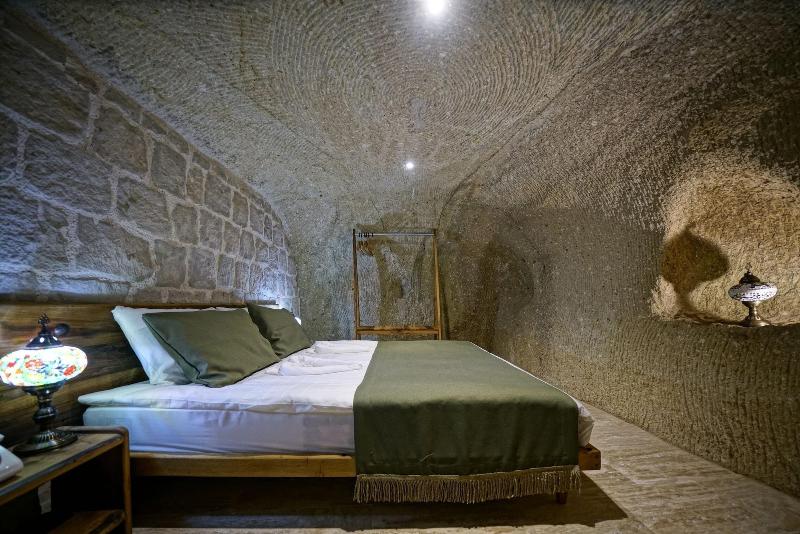 Vigneron Cave Hotel image