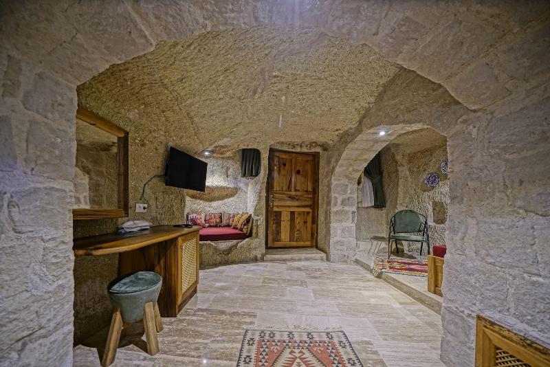 Vigneron Cave Hotel image