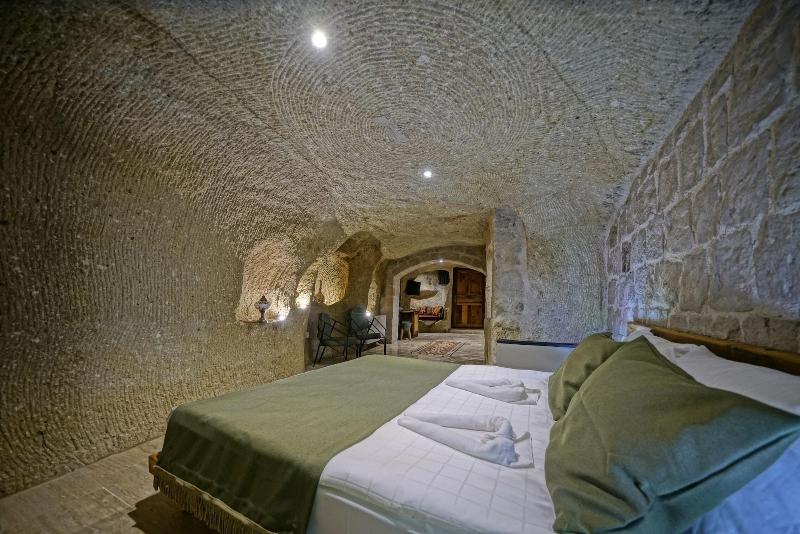 Vigneron Cave Hotel image