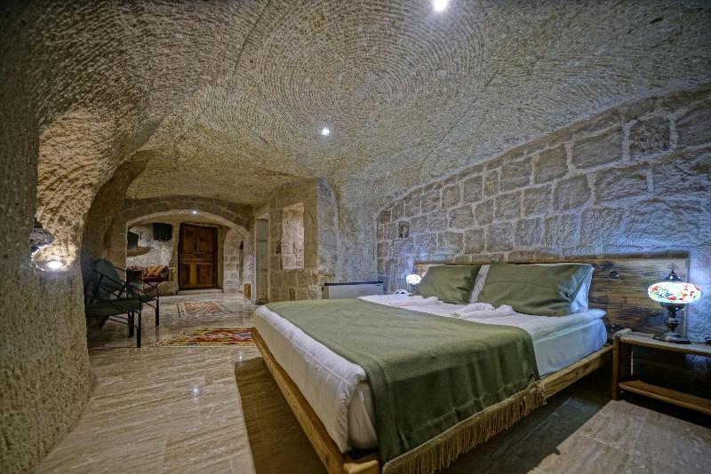 Vigneron Cave Hotel image