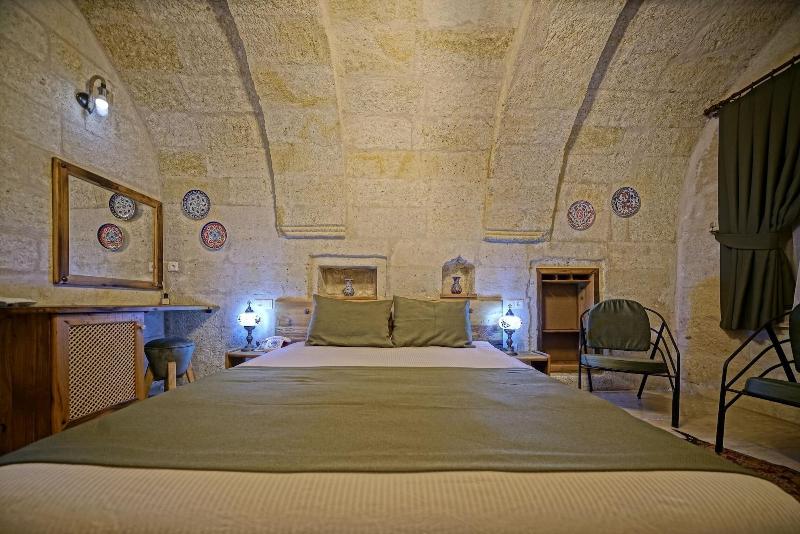 Vigneron Cave Hotel image