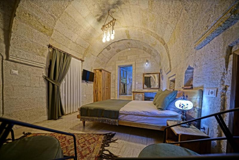 Vigneron Cave Hotel image