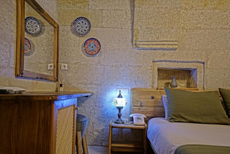 Vigneron Cave Hotel image