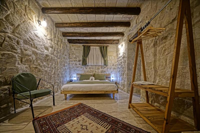 Vigneron Cave Hotel image