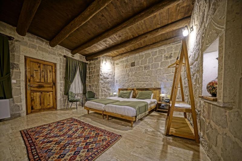 Vigneron Cave Hotel image