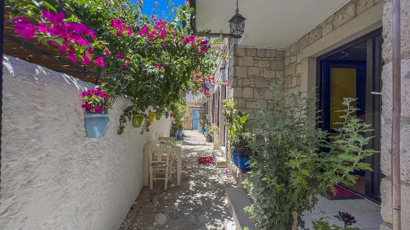 Alayaz Hotel image