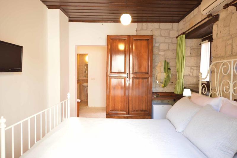 Alayaz Hotel image